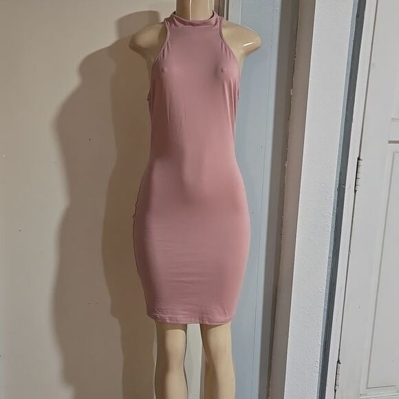 Elegant Pink Sleeveless Dress - Picture 10 of 14